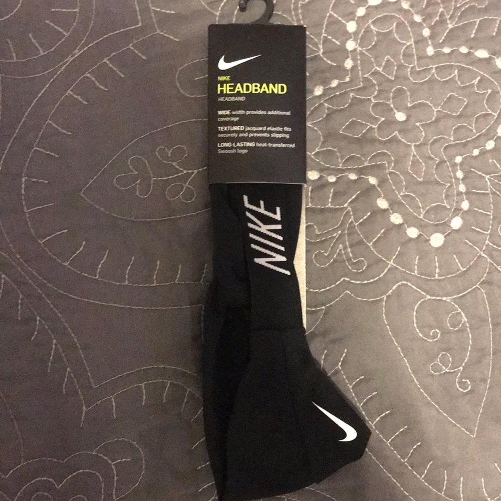 Nike headband